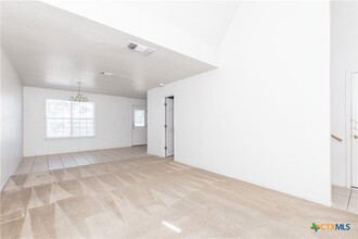 5009 John David Dr in Killeen, TX - Building Photo - Building Photo