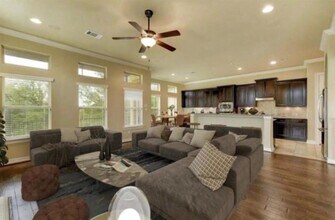 181 Roberto Drive in Lakeway, TX - Building Photo - Building Photo