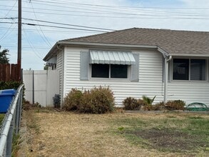 1657 Ferran Ave in Sacramento, CA - Building Photo - Building Photo