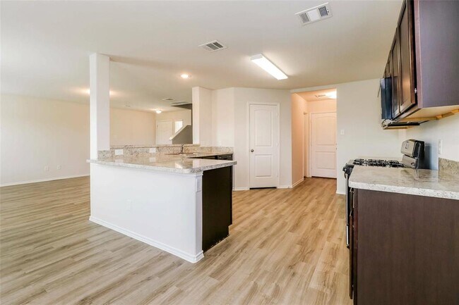 25388 Claremont Hills Ln in Porter, TX - Building Photo - Building Photo