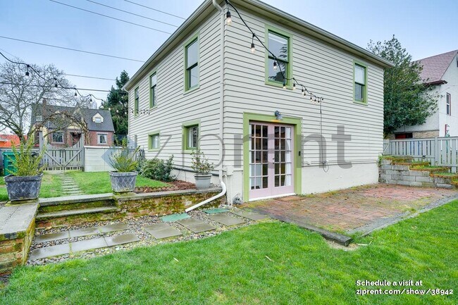 946 N 90th St in Seattle, WA - Building Photo - Building Photo