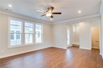 4605 Guam St in Virginia Beach, VA - Building Photo - Building Photo