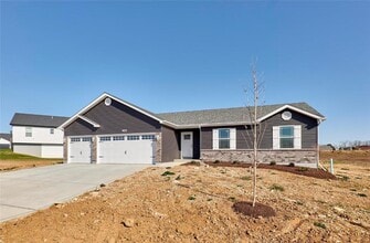 403 Andrew Joseph Dr in Wentzville, MO - Building Photo - Building Photo