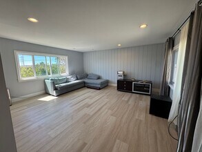 3932 Mt Acadia Blvd in San Diego, CA - Building Photo - Building Photo