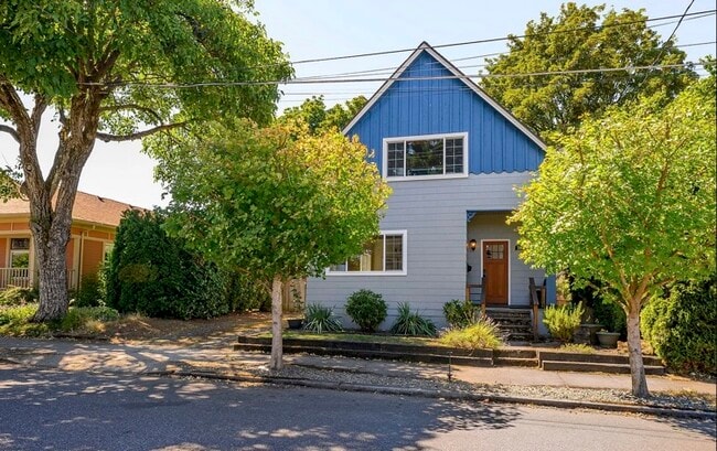 7907 N Hereford Ave in Portland, OR - Building Photo - Building Photo