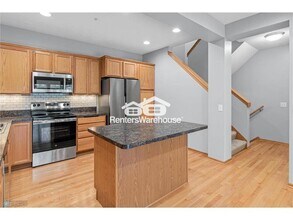 2495 121st Cir NE in Blaine, MN - Building Photo - Building Photo