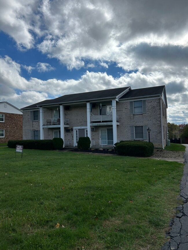 54 Carter Cir, Unit 2