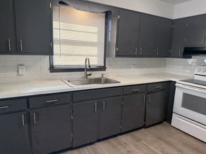 4005 Hartman Cir in Omaha, NE - Building Photo - Building Photo