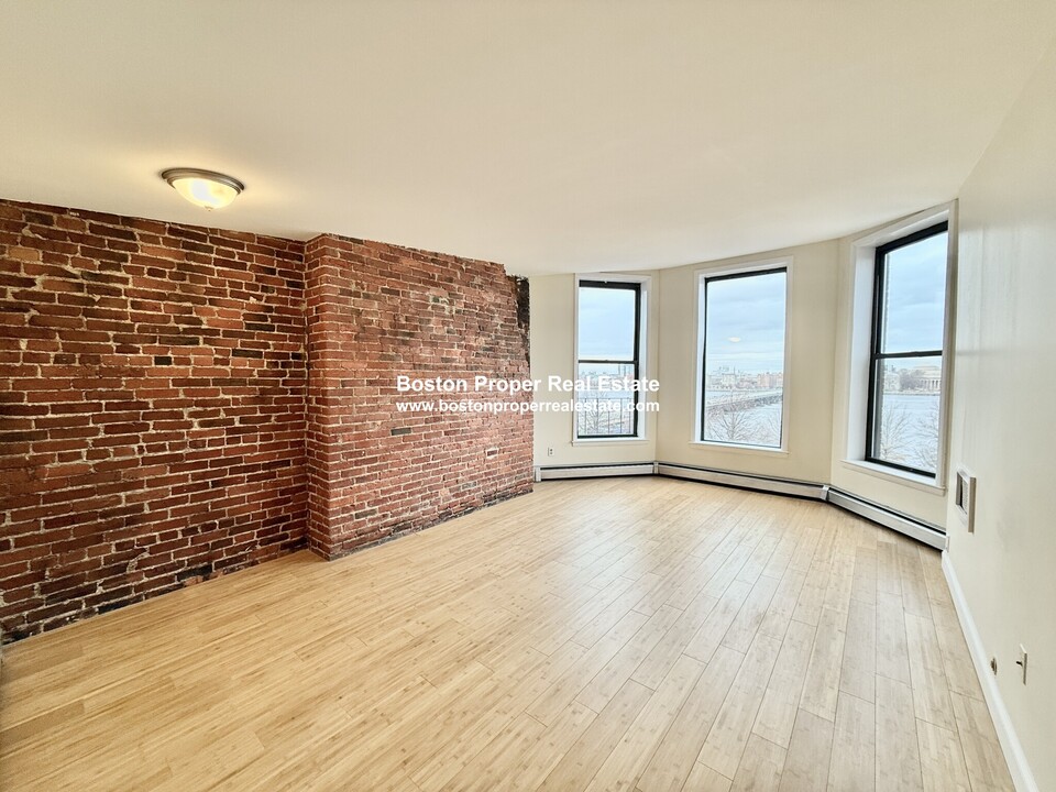 482 Beacon St in Boston, MA - Building Photo