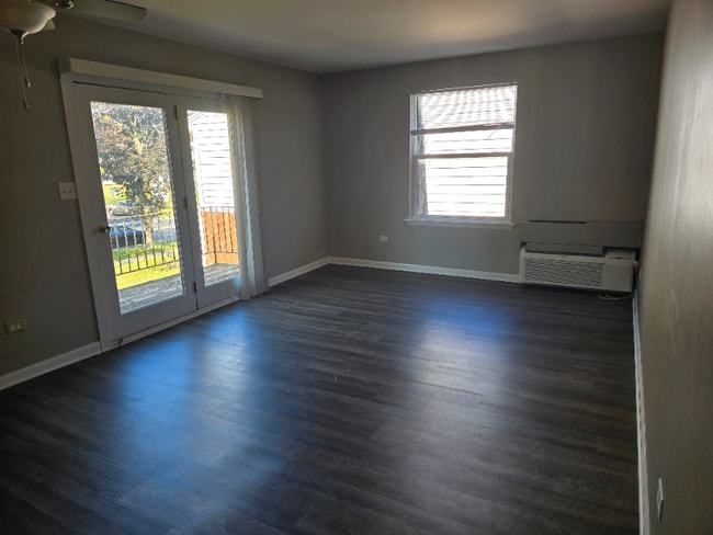 645 Westmoreland Dr in Vernon Hills, IL - Building Photo - Building Photo