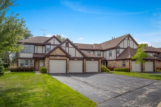 164 White Branch Ct in Buffalo Grove, IL - Building Photo - Building Photo