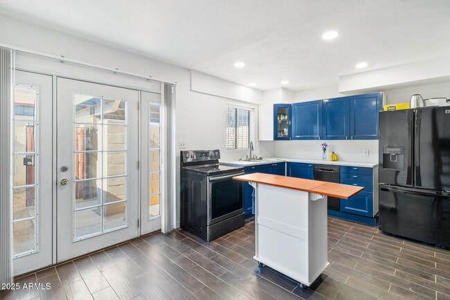 property at 2724 W McLellan Blvd