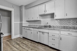 1697 Seneca St, Unit Upper in Buffalo, NY - Building Photo