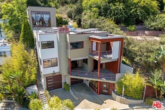 2222 Bancroft Ave in Los Angeles, CA - Building Photo - Building Photo