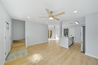 1966 Upland Dr in Houston, TX - Building Photo - Building Photo