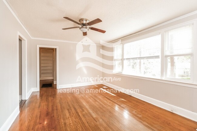 1490 Cameron St in Columbia, SC - Foto de edificio - Building Photo