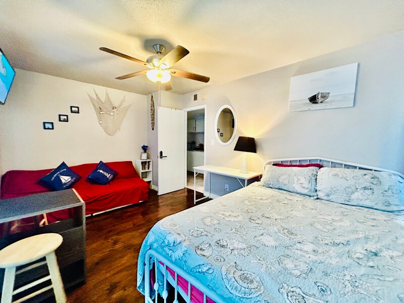 604 17th St in Huntington Beach, CA - Foto de edificio