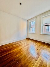 120 Warren St, Unit 6 in Boston, MA - Building Photo - Building Photo