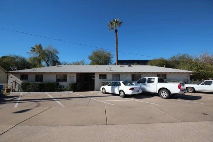 Osborn Garden in Phoenix, AZ - Building Photo