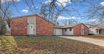 615 E Colorado Ave in Urbana, IL - Building Photo