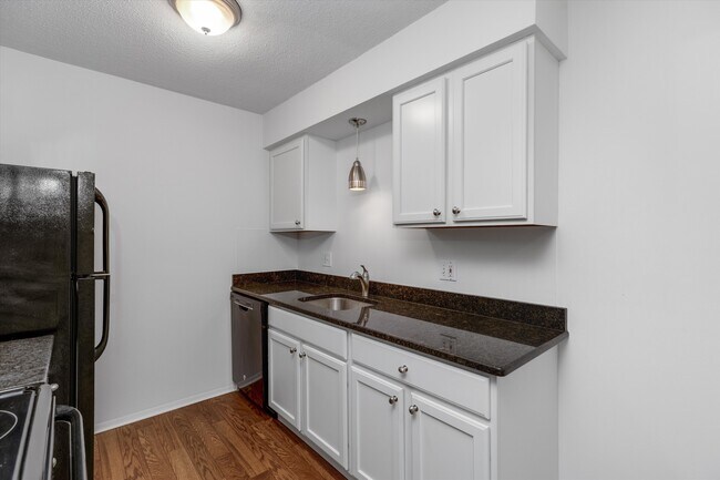 Hartford Place in Birmingham, MI - Building Photo - Building Photo