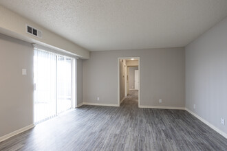 The Grove at Killeen in Killeen, TX - Foto de edificio - Interior Photo