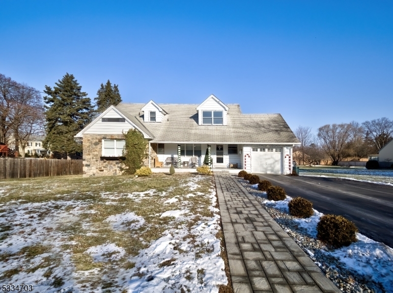 12 New Jersey Ave in Flemington, NJ - Building Photo