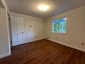 6210 142nd Pl SE in Everett, WA - Building Photo - Building Photo