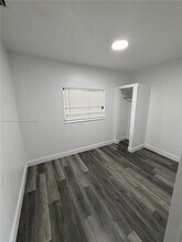 1071 SW 11th Ct-Unit -2 in Deerfield Beach, FL - Building Photo - Building Photo