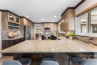 629 E Braemere Rd in Boise, ID - Foto de edificio - Building Photo