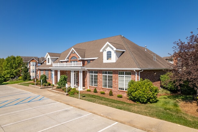 Kelly's Ridge Apartments in Columbia, MO - Building Photo - Building Photo