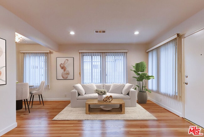 6551 W 86th Pl in Los Angeles, CA - Building Photo - Building Photo
