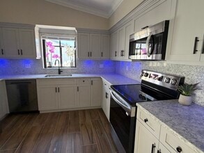 8435 123rd Ave in Largo, FL - Building Photo - Building Photo