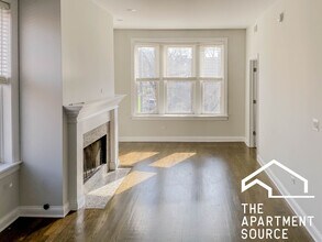 3856 N Southport Ave, Unit 2 in Chicago, IL - Building Photo - Building Photo