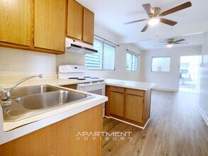 2219 Citron St, Unit Unit 2 in Honolulu, HI - Foto de edificio - Building Photo