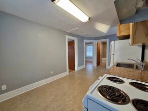 64 Tryon Park, Unit up in Rochester, NY - Building Photo - Building Photo