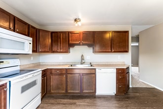 2813 King St in Colorado Springs, CO - Building Photo - Building Photo