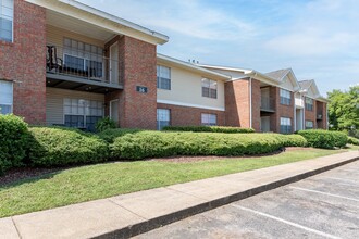 Stone Creek in Tuscaloosa, AL - Building Photo - Building Photo