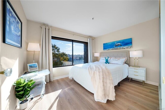 67 Sea Island Dr in Newport Beach, CA - Building Photo - Building Photo