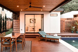 2214 S 3rd St in Austin, TX - Building Photo - Building Photo