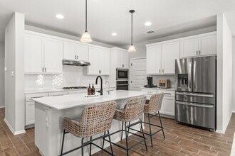 205 Desperado St in Niederwald, TX - Building Photo - Building Photo