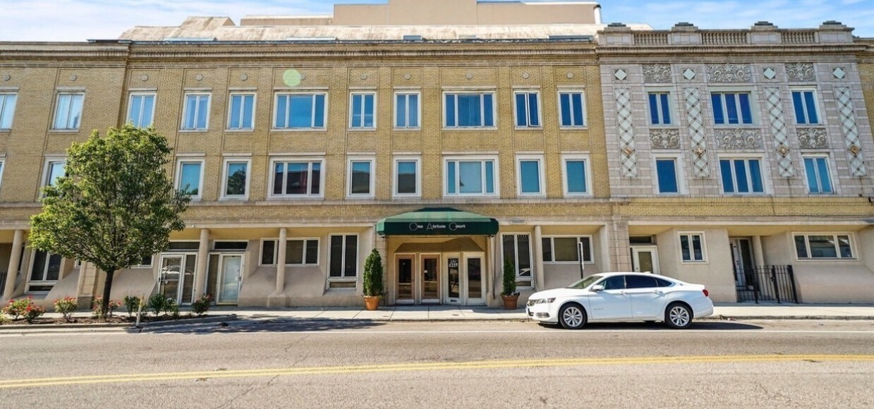 6337 Roosevelt Rd in Berwyn, IL - Building Photo