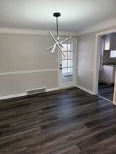 4935 Edsal Dr in Lyndhurst, OH - Building Photo - Building Photo