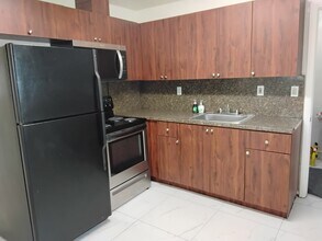 2523 NW 175th Ter, Unit 2523 in Miami Gardens, FL - Building Photo - Building Photo