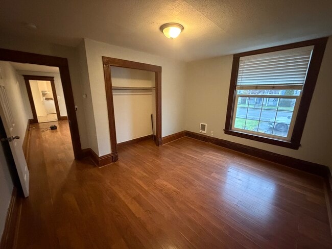 508 Emerson Ave in Hoquiam, WA - Foto de edificio - Building Photo