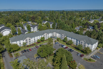 Brentwood Oaks in Beaverton, OR - Building Photo - Building Photo