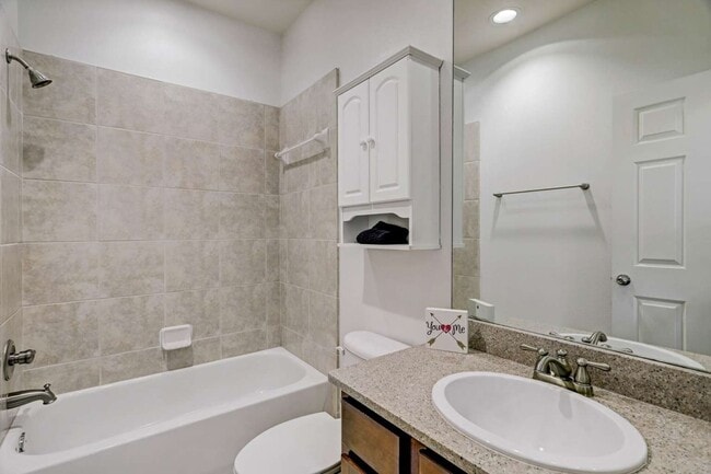 property at 3001 Murworth Dr