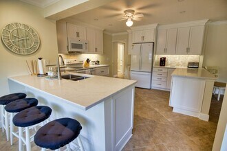 100 Avenue Des Pasque Ave in Venice, FL - Building Photo - Building Photo