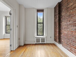 473 Beacon St, Unit 4 in Boston, MA - Building Photo - Building Photo