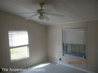 908 Westview Dr photo'